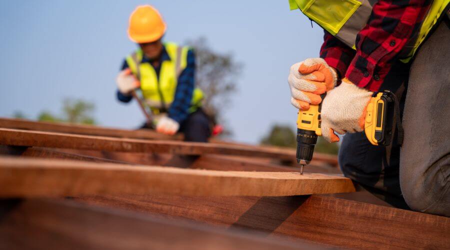 Professional residential roofers in Mantee, MS